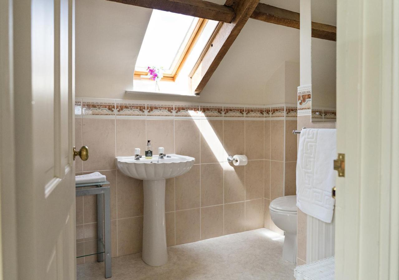 Neuadd B&B Suites Crickhowell Exterior foto