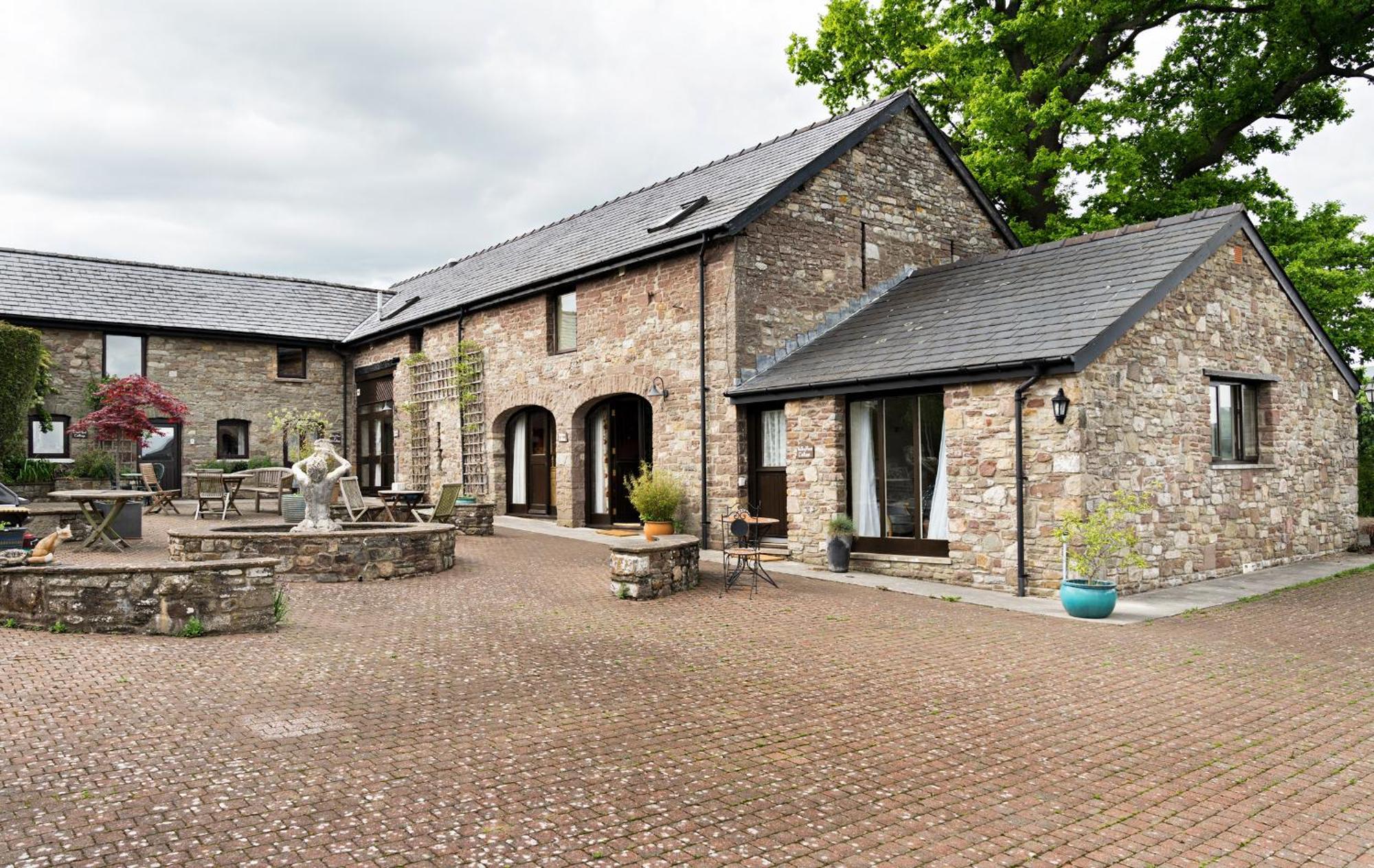 Neuadd B&B Suites Crickhowell Quarto foto